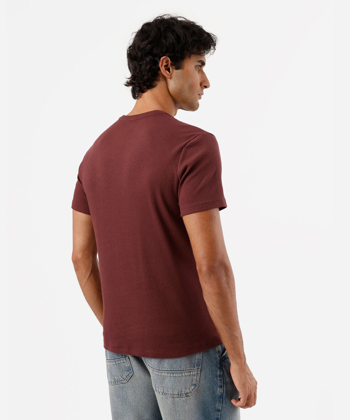 camiseta de algodão manga curta texturizada vinho