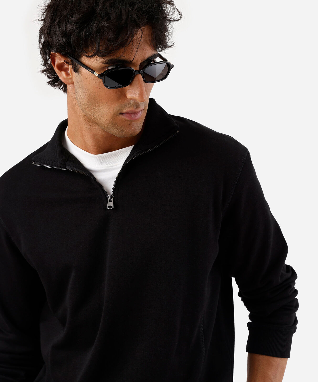 blusão masculino de moletom gola alta com zíper preto