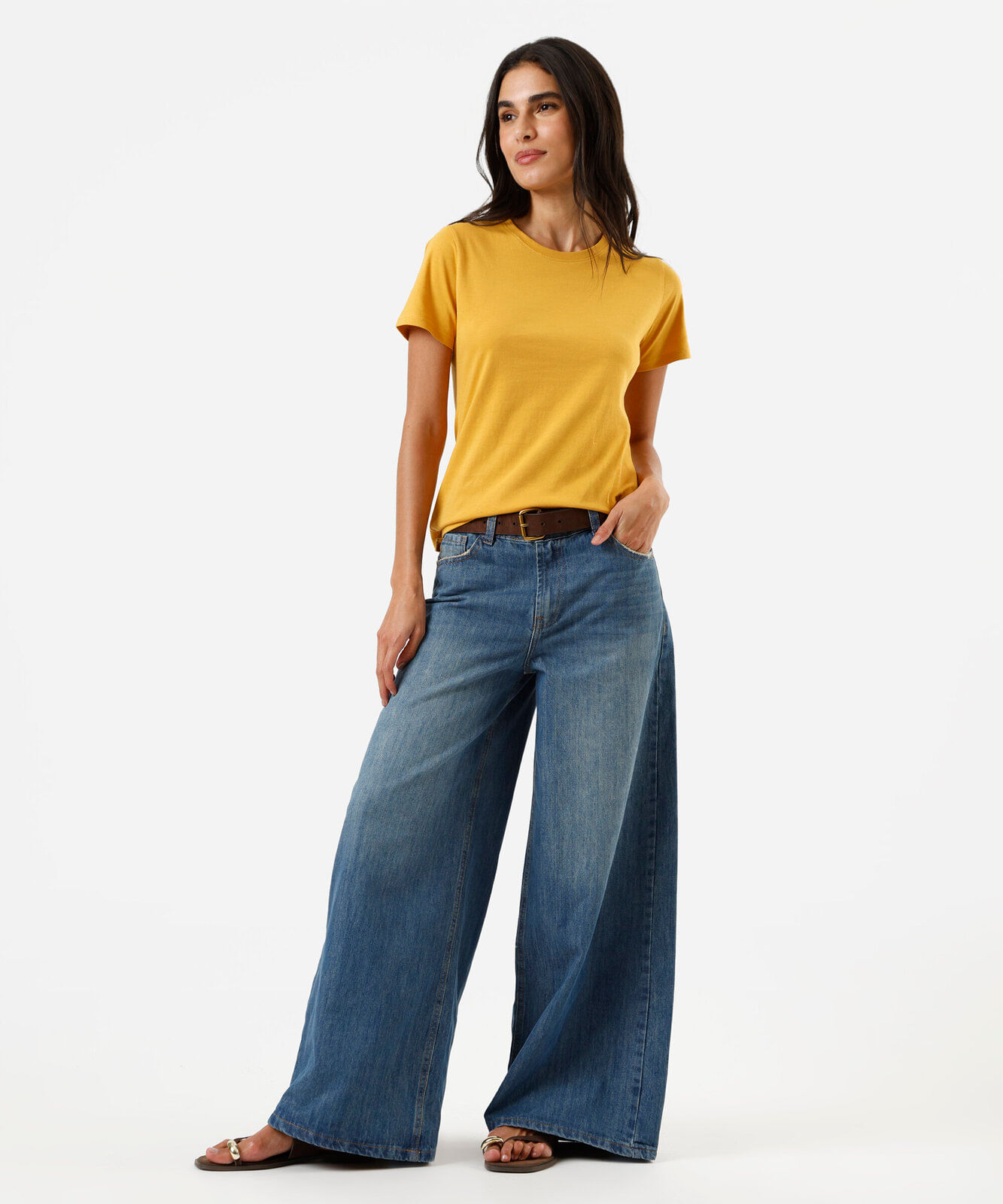 camiseta feminina de algodão gola redonda manga curta amarela