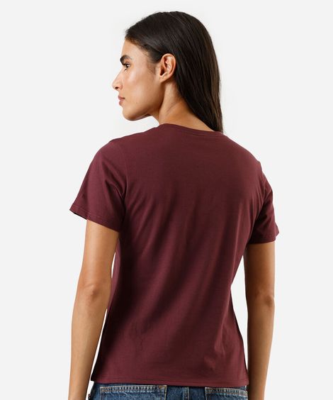 camiseta feminina de algodão gola redonda manga curta vinho