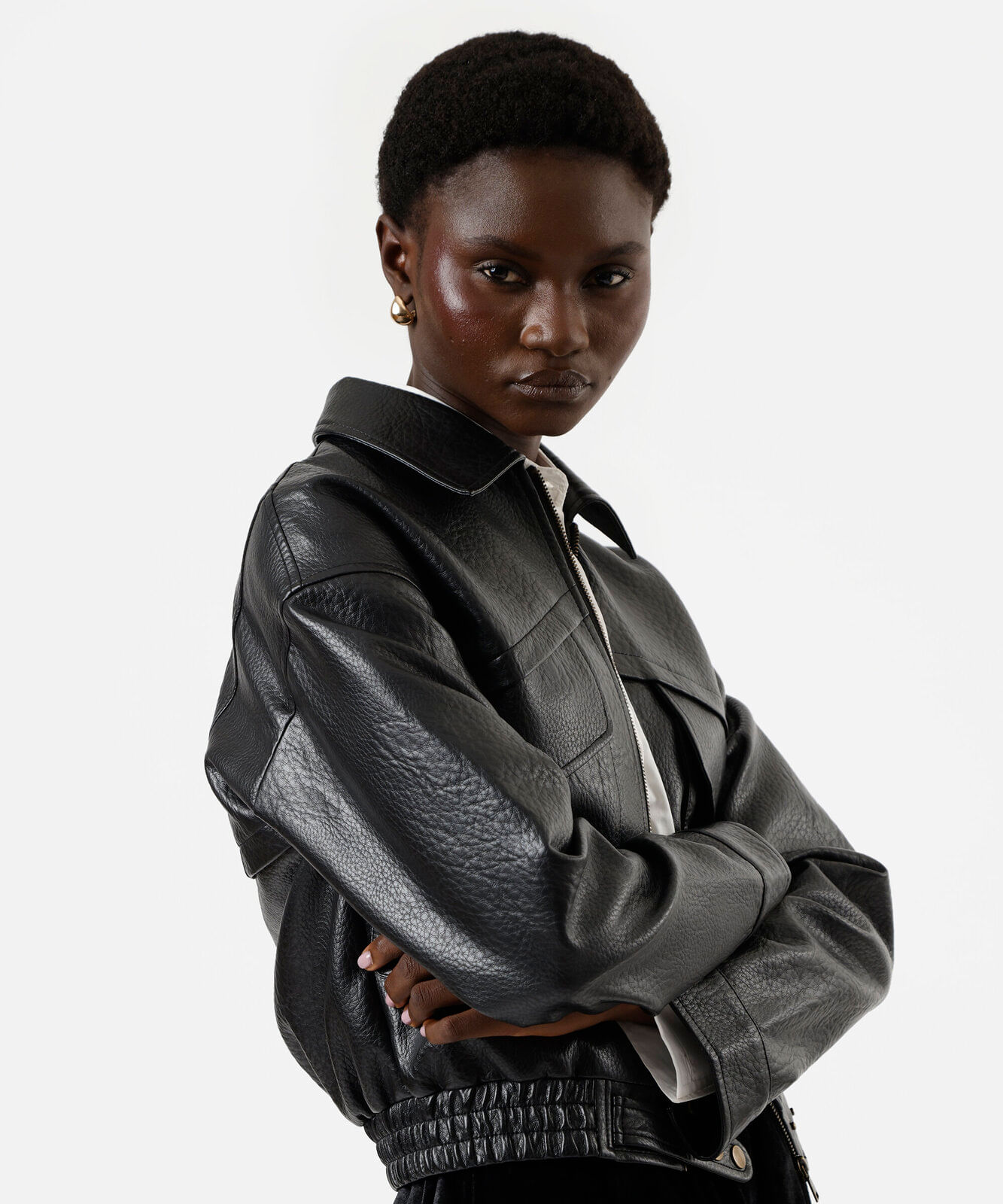 jaqueta bomber feminina de poliuretano preta