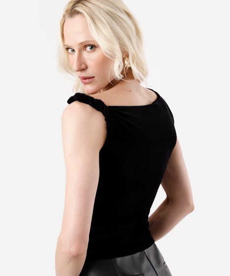 blusa assimétrica feminina de veludo franzida preta