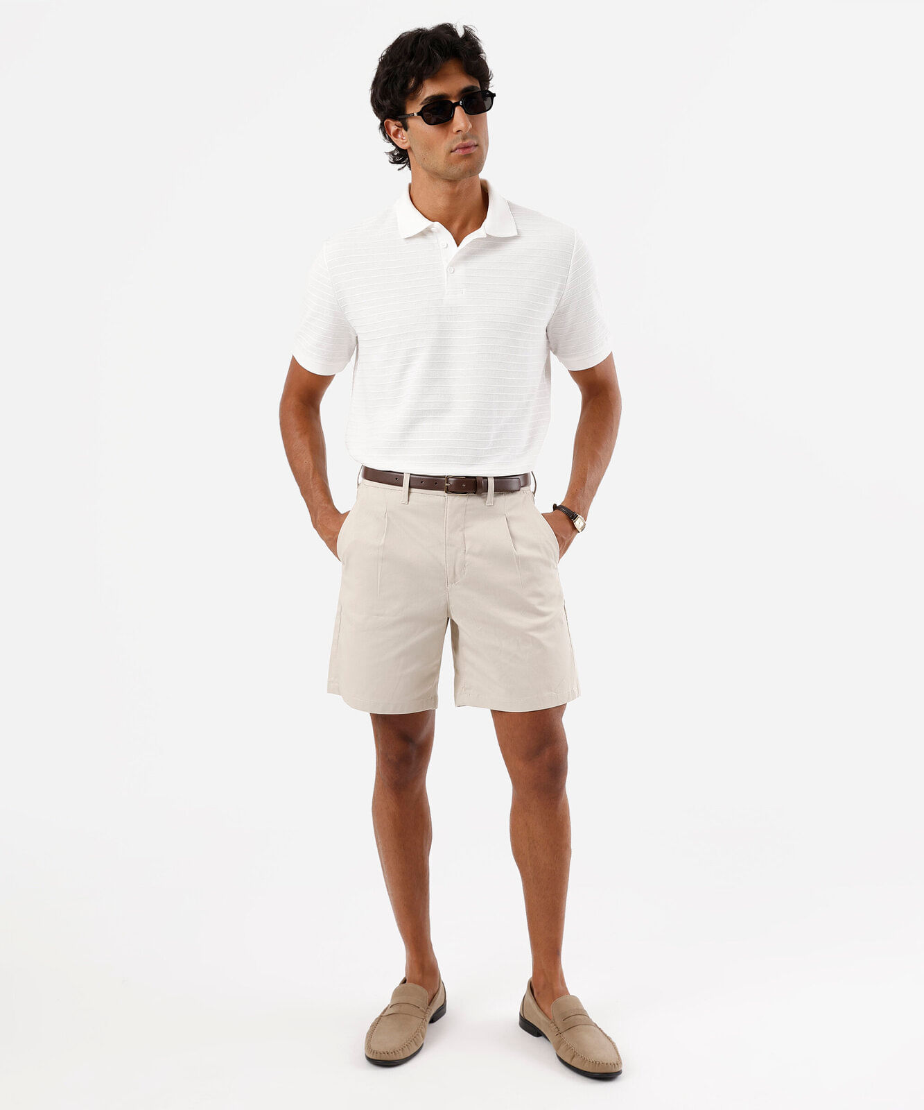 bermuda reta masculina de sarja bege