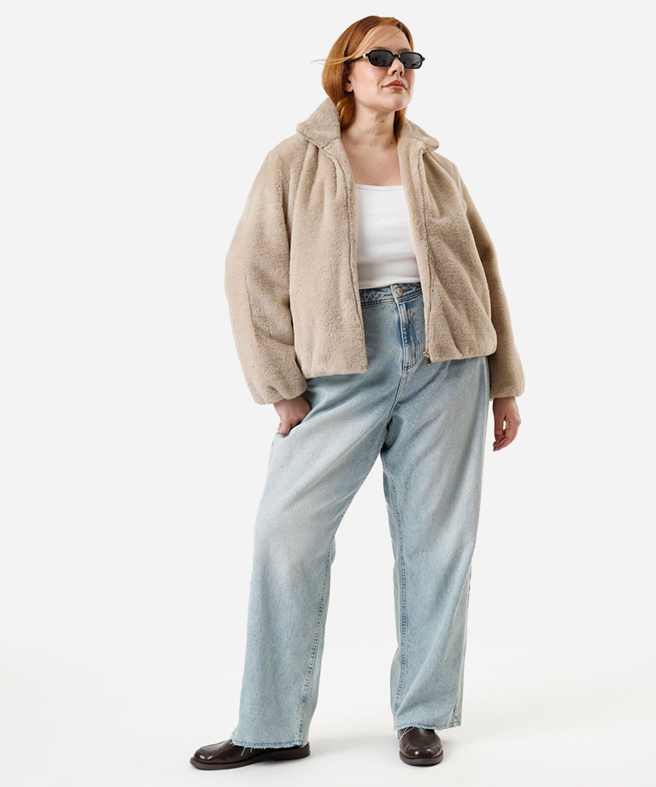 jaqueta feminina de pelúcia plus size bege