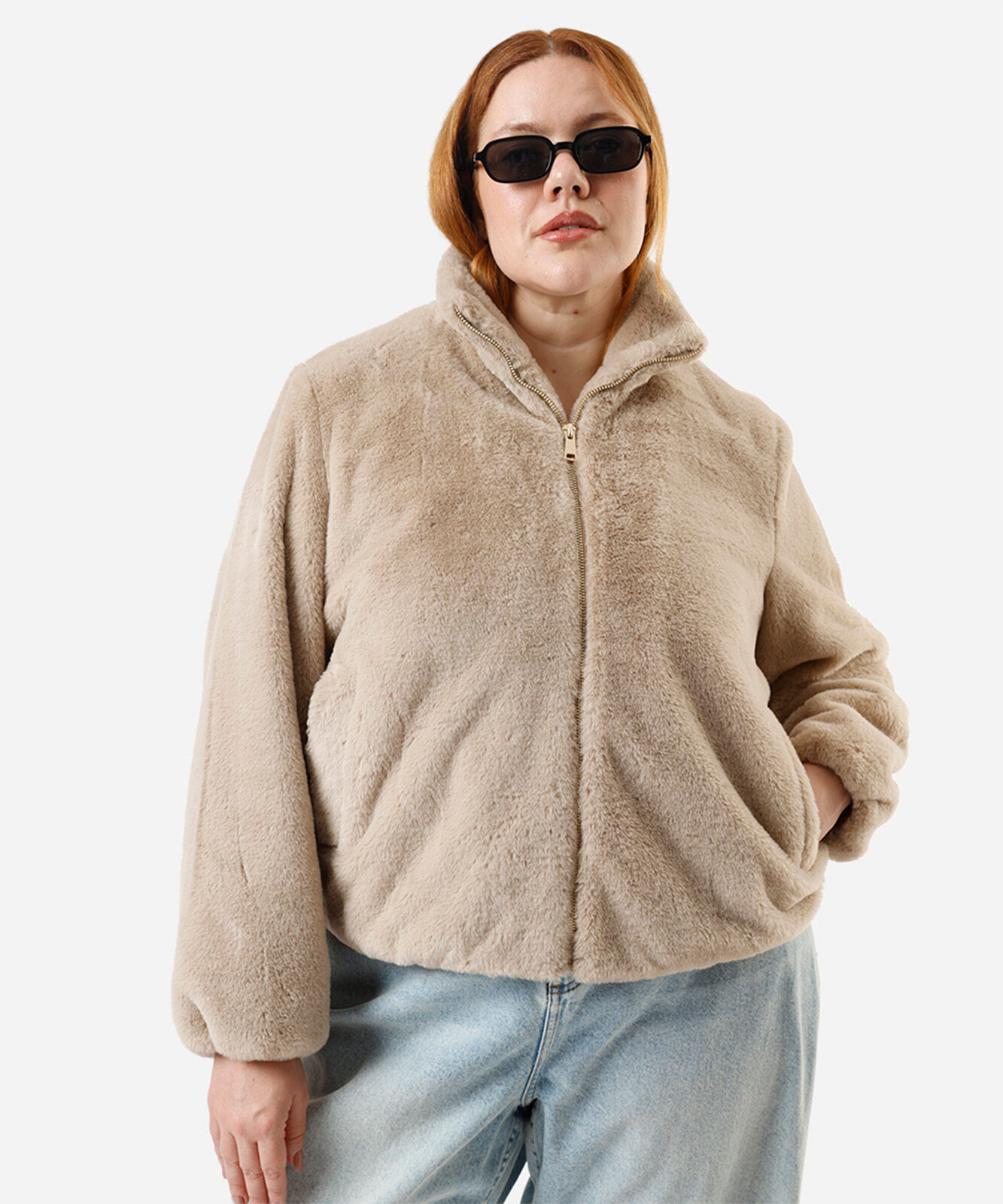 jaqueta feminina de pelúcia plus size bege