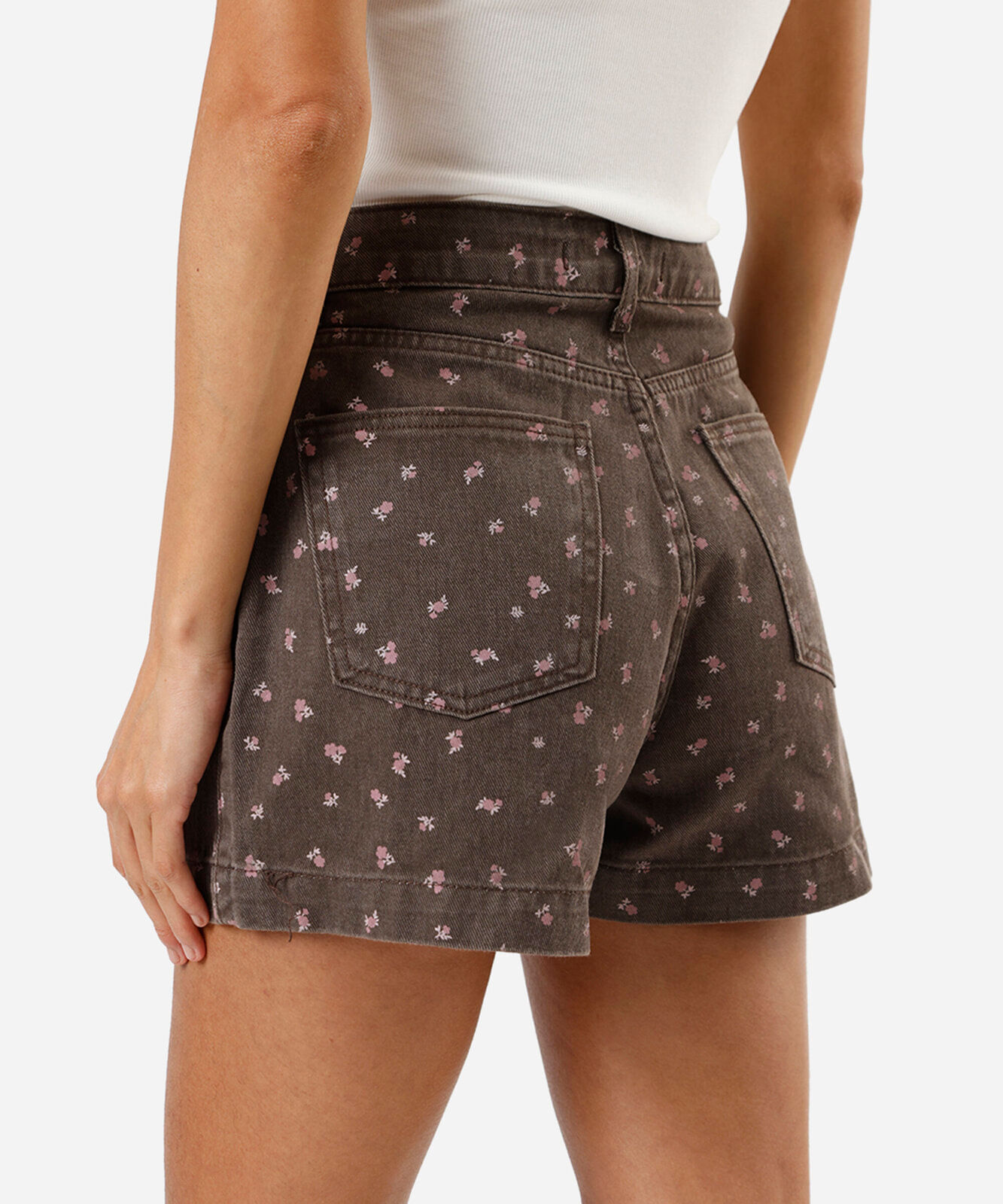 short mom feminino de sarja cintura alta floral marrom