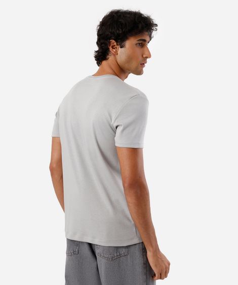 camiseta masculina de algodão peruano slim fit cinza