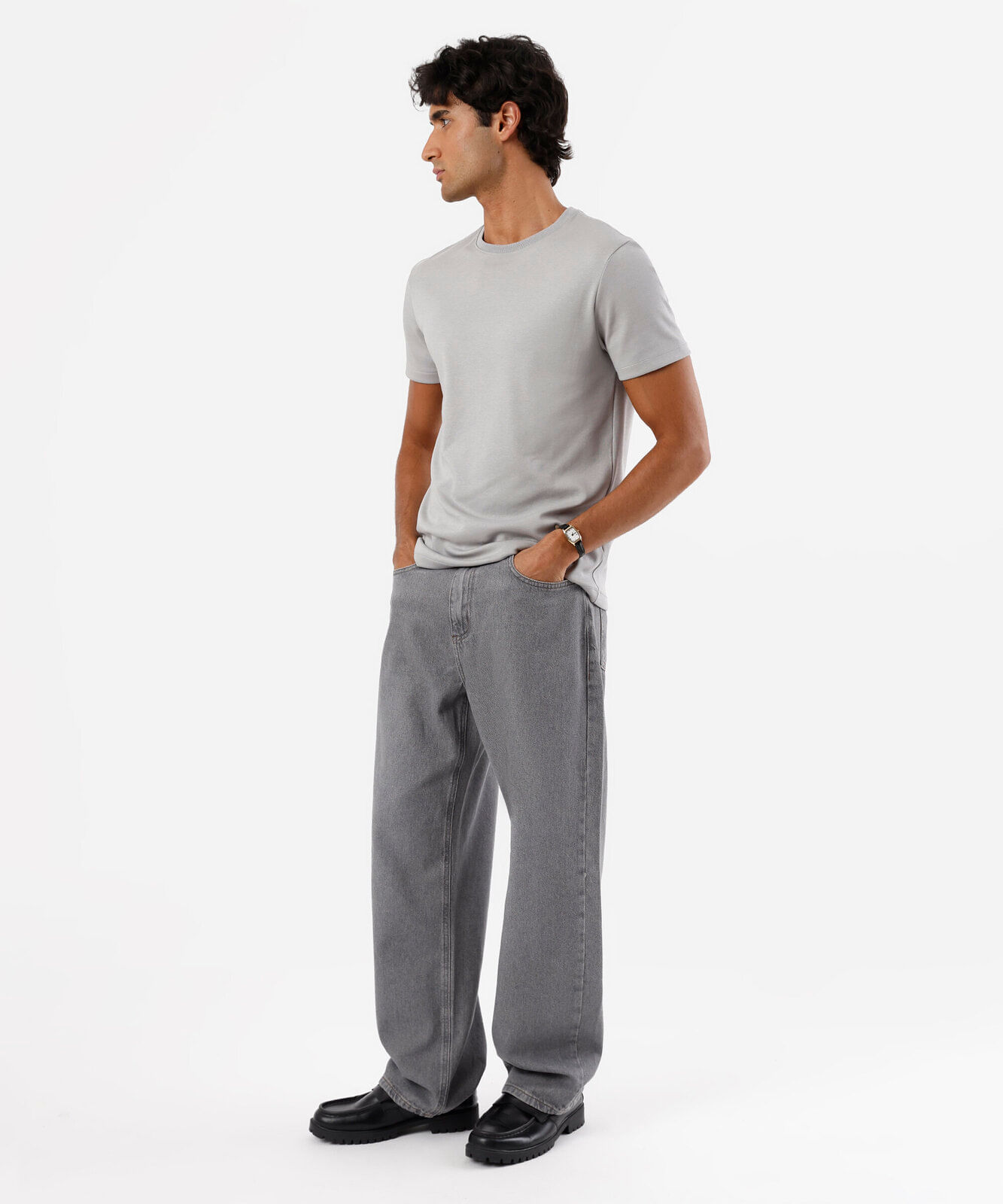 camiseta masculina de algodão peruano slim fit cinza