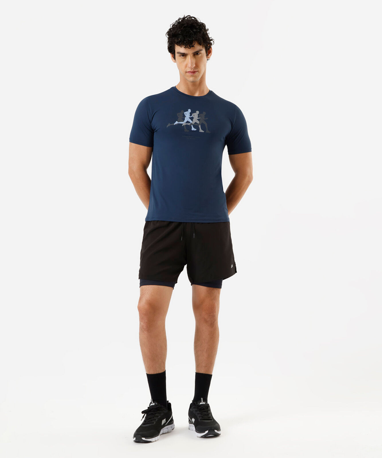 camiseta esportiva masculina de poliamida manga curta estampada azul