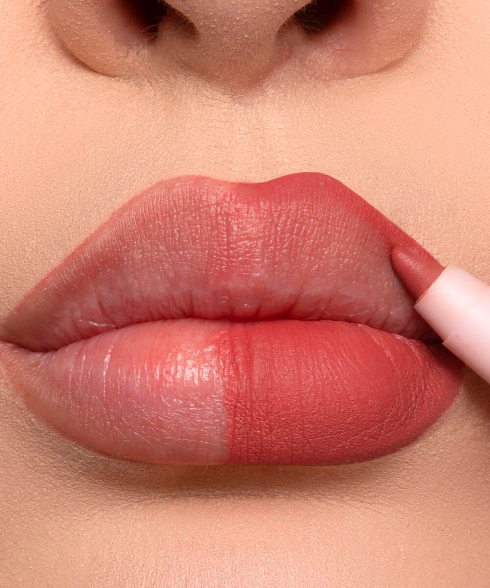 lápis labial nina makeup contorno instant lips essência