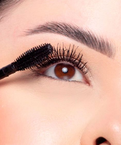 máscara nina makeup de cílios pantenol lashes volume preta