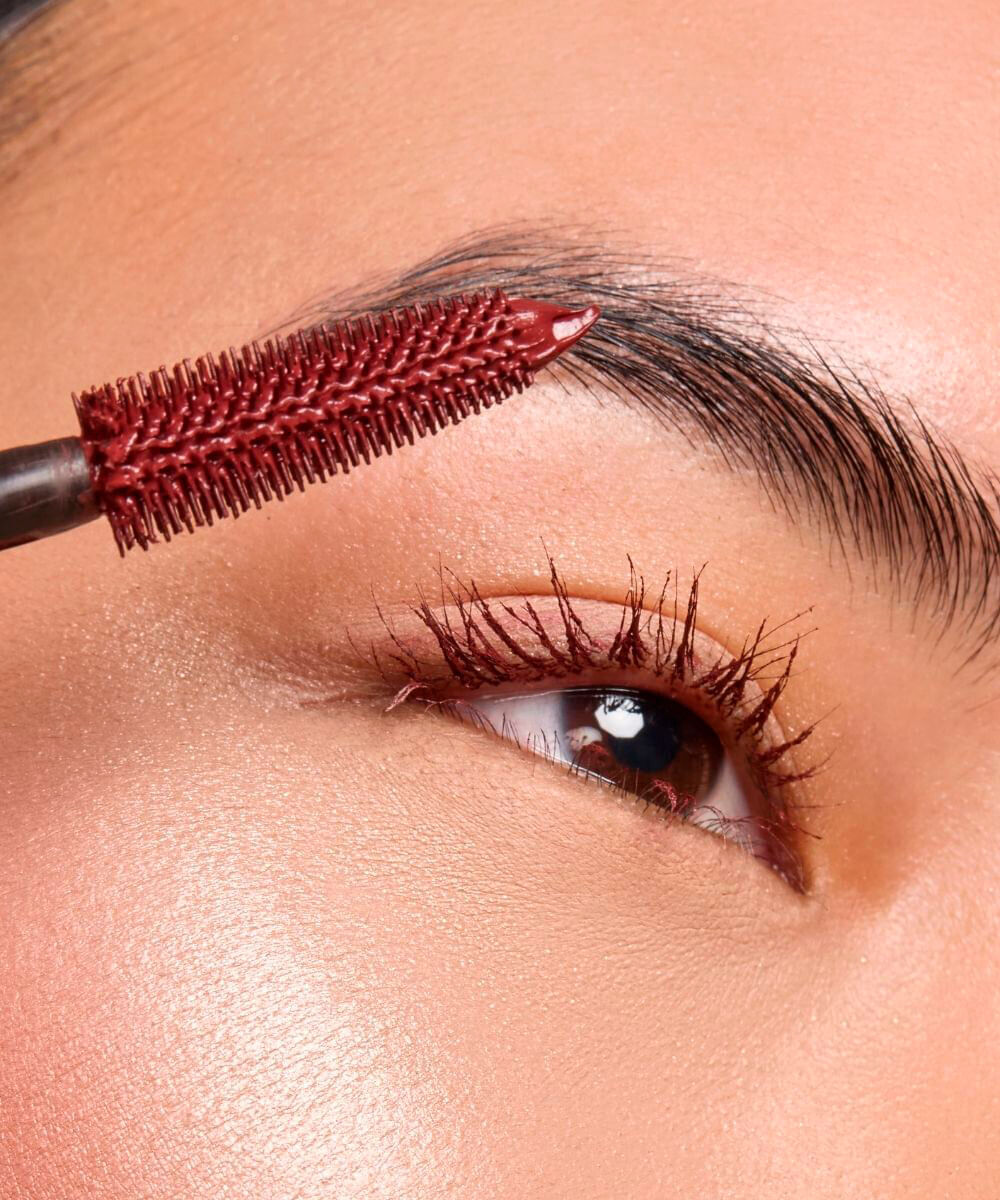 máscara nina makeup de cílios alonga e define cherry
