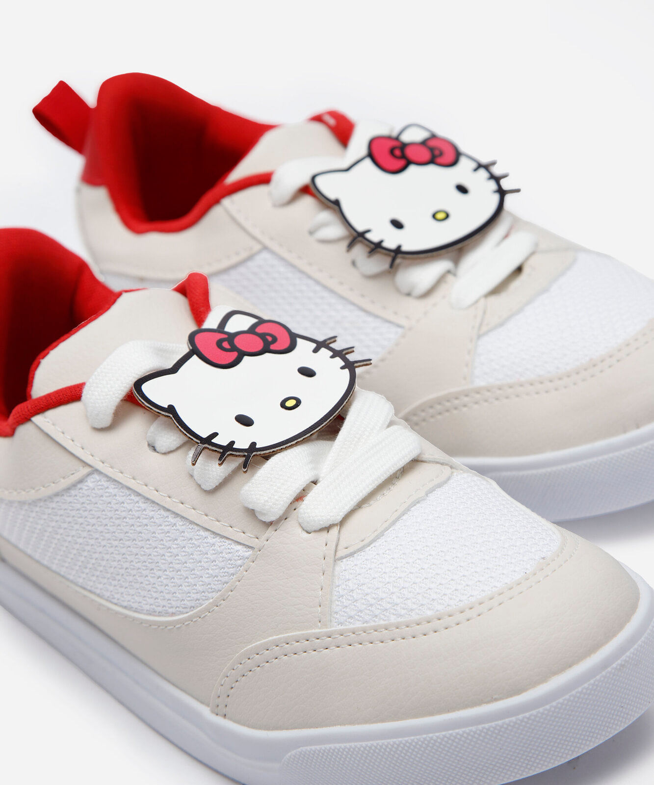 tênis infantil hello kitty off white