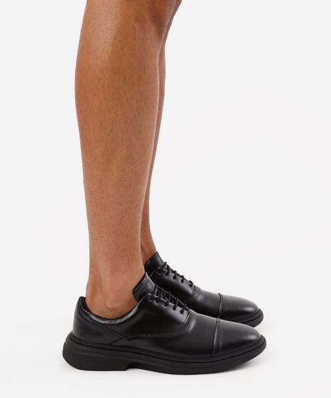 sapato social com cadarço preto