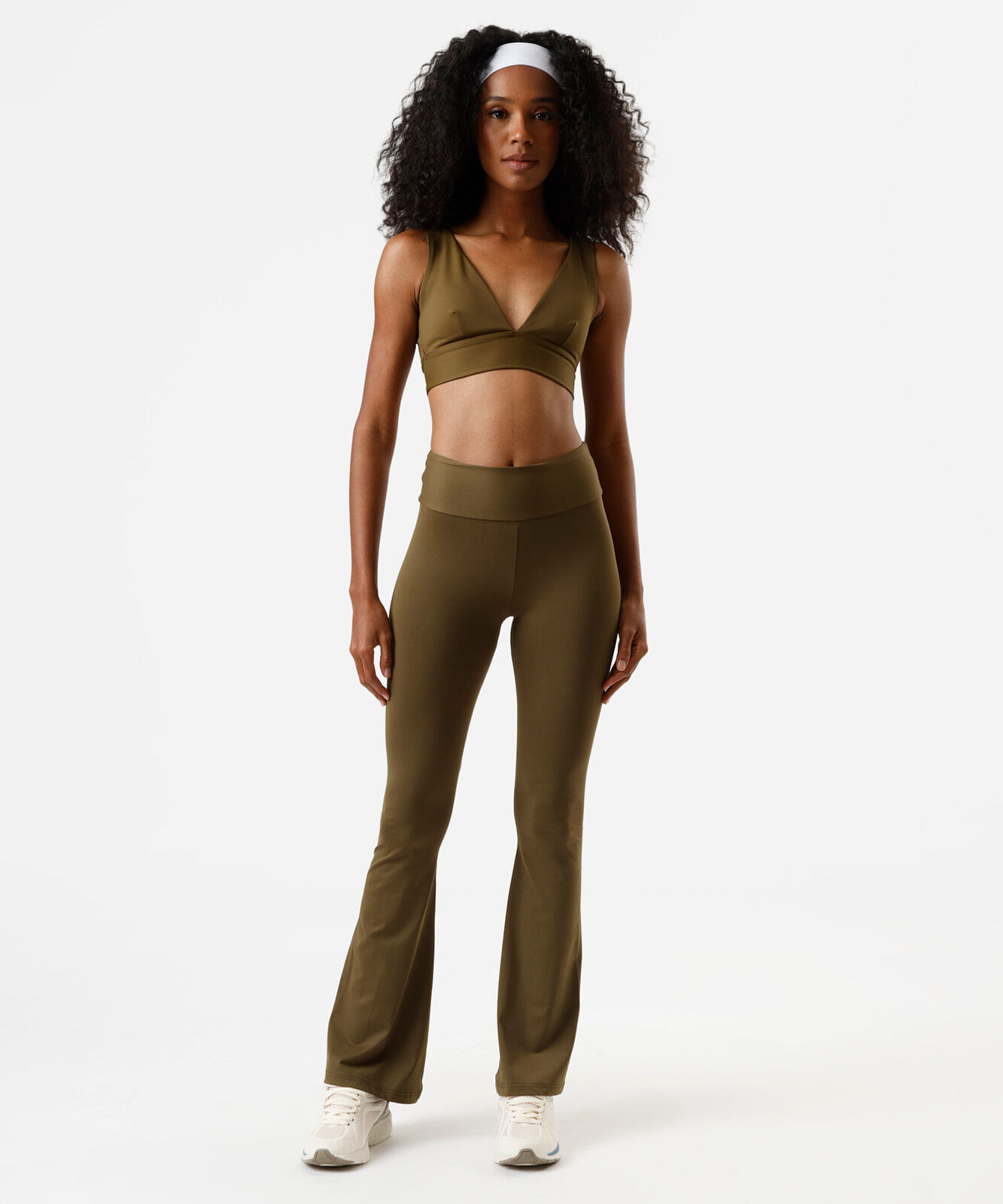 calça legging flare esportiva feminina de poliamida verde