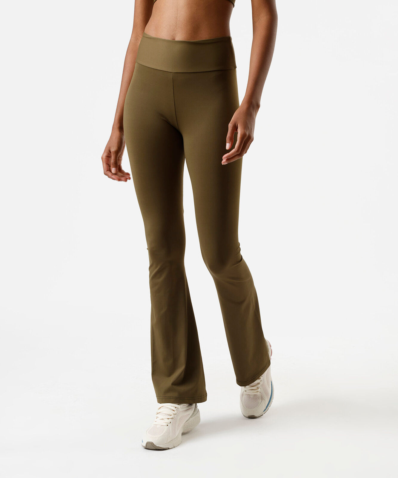 calça legging flare esportiva feminina de poliamida verde