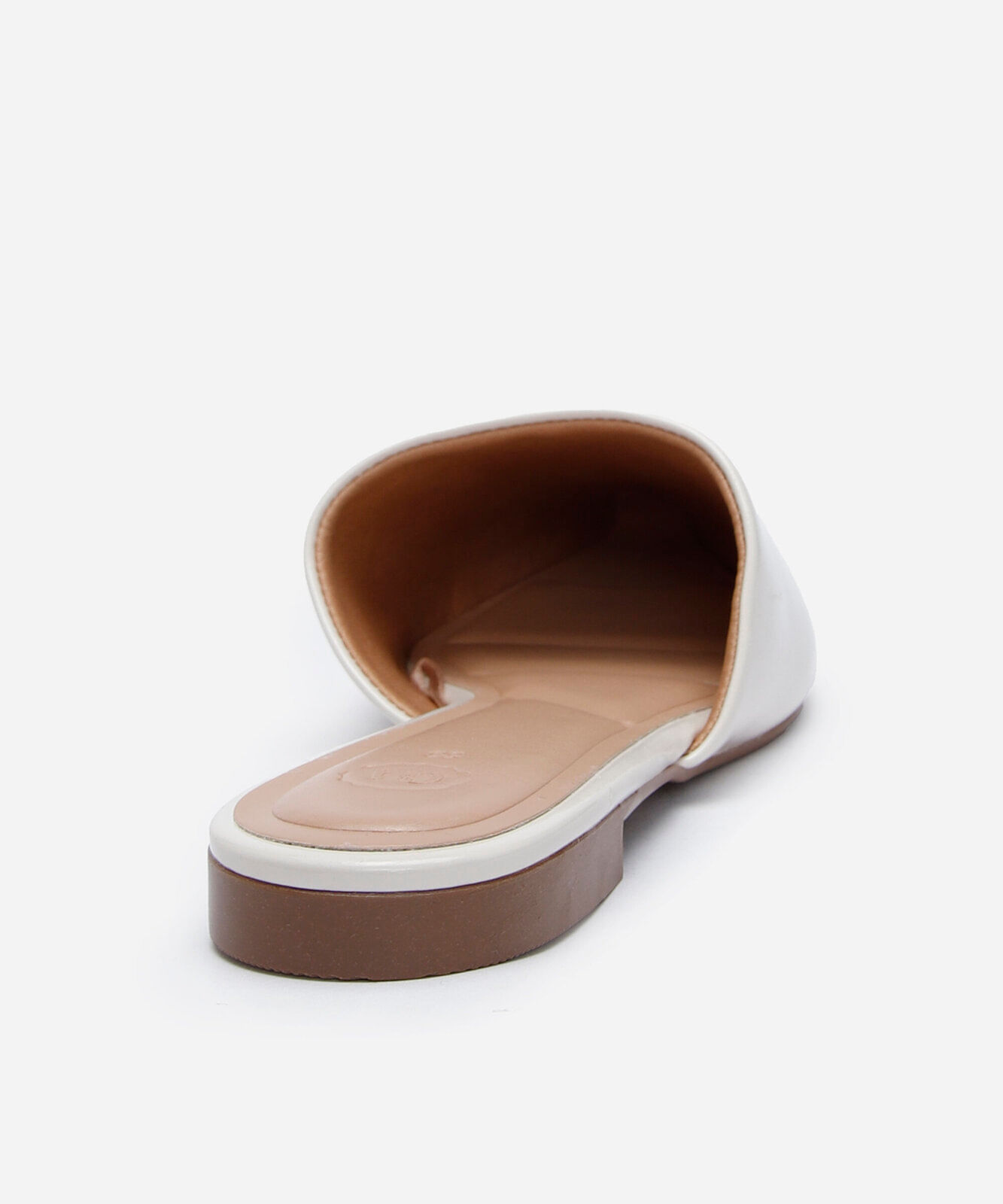 mule bico fino off white