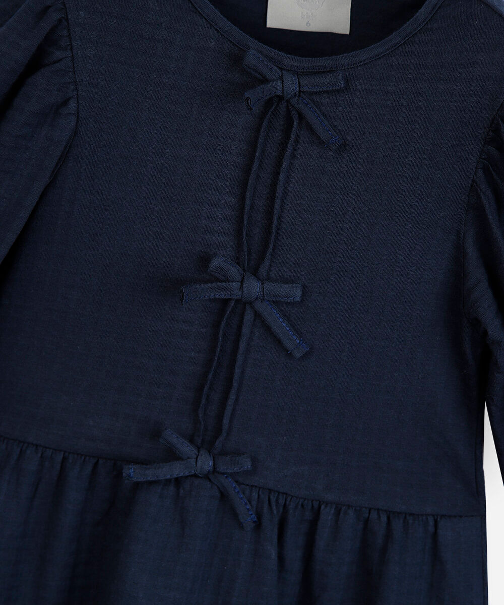 vestido infantil de algodão com recortes e laços manga longa azul
