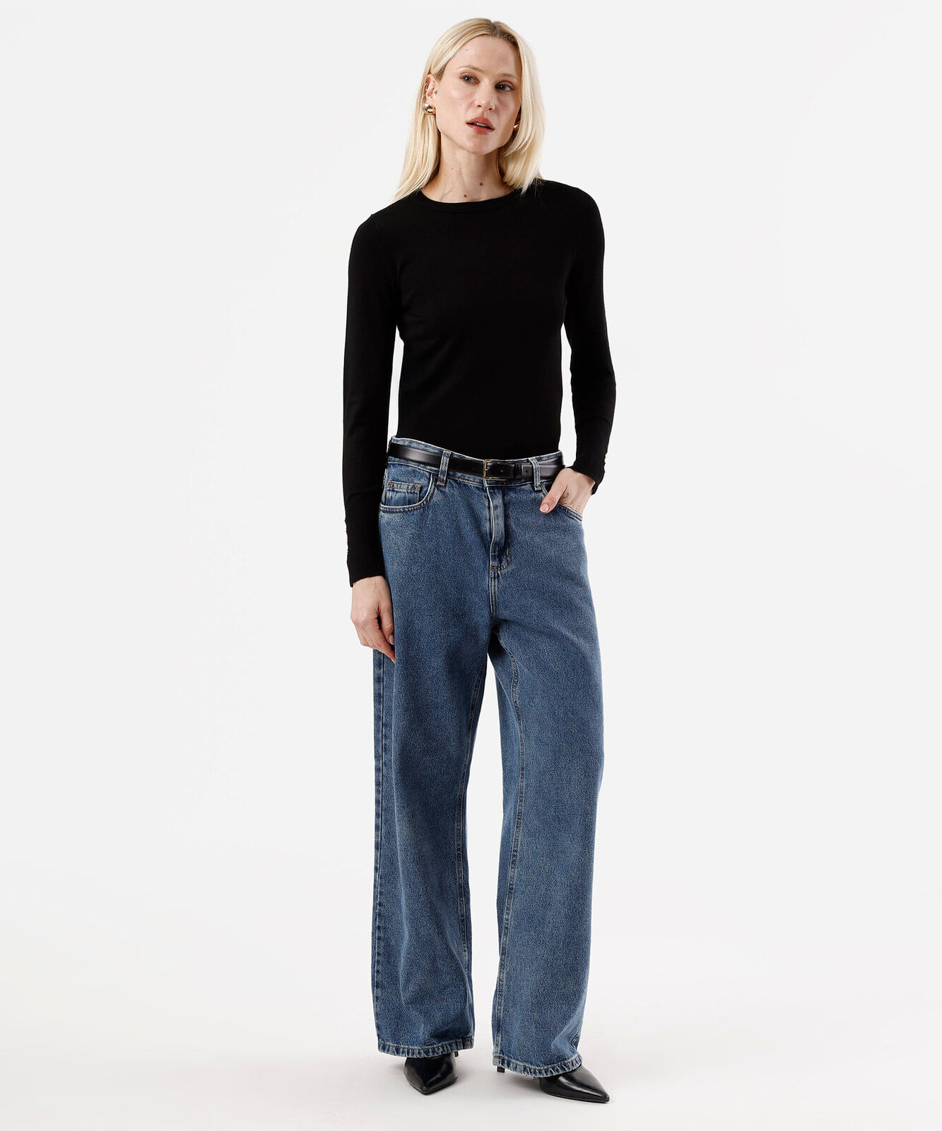 suéter feminino de tricot gola redonda preto