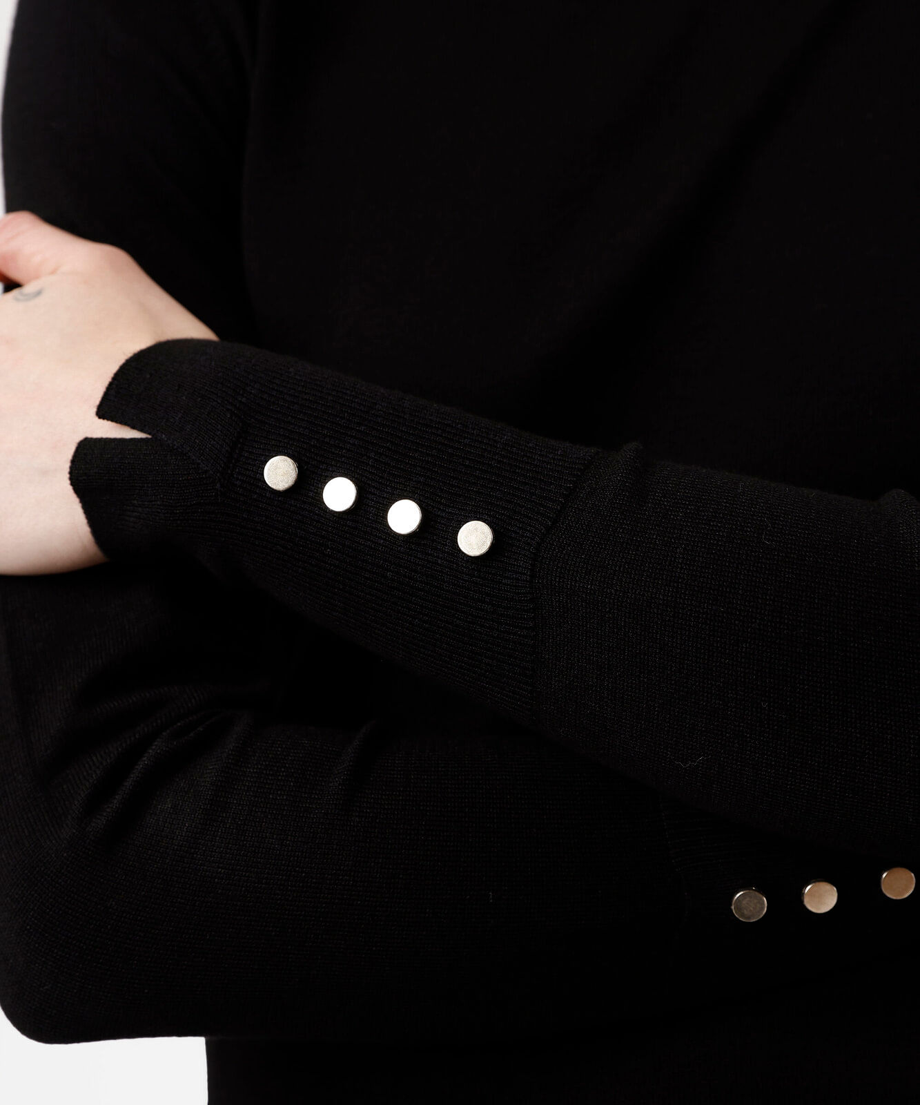 suéter feminino de tricot gola redonda preto