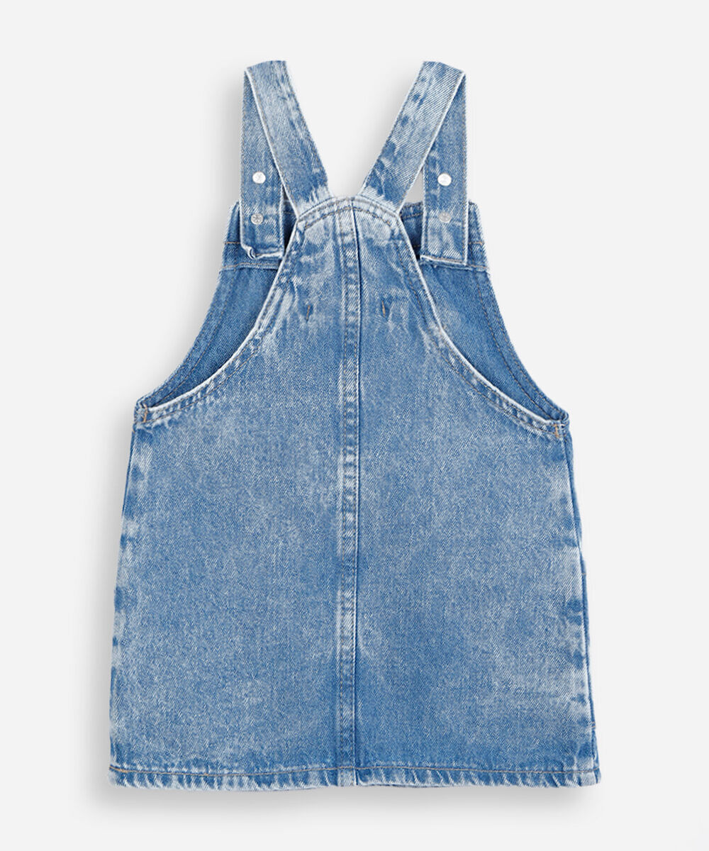salopete infantil jeans com bolsos e bordados azul