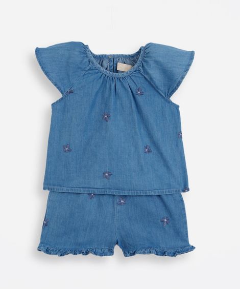 conjunto curto infantil jeans com bordado floral azul