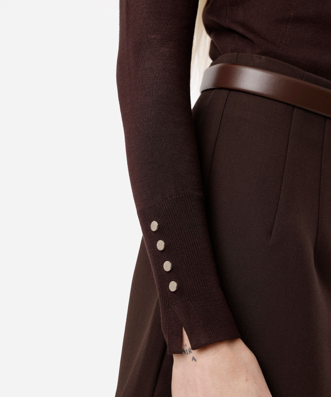 suéter feminino de tricot gola redonda marrom