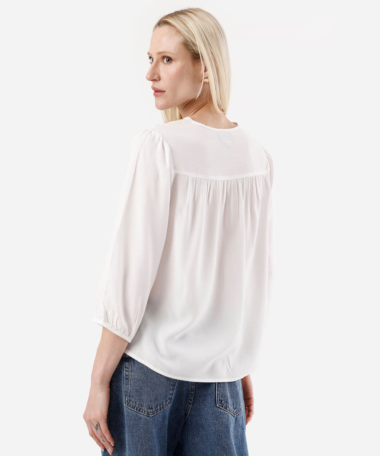 blusa feminina de viscose com renda off white