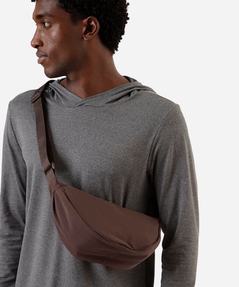 bolsa meia lua marrom