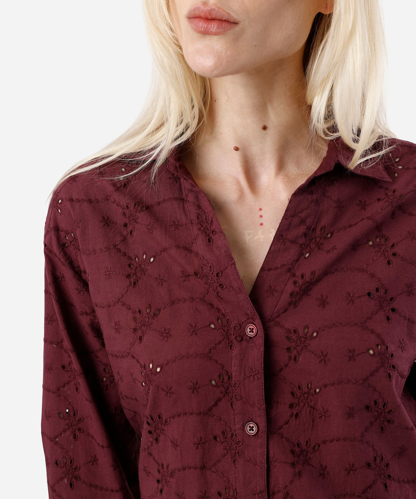 camisa feminina de laise manga longa vinho