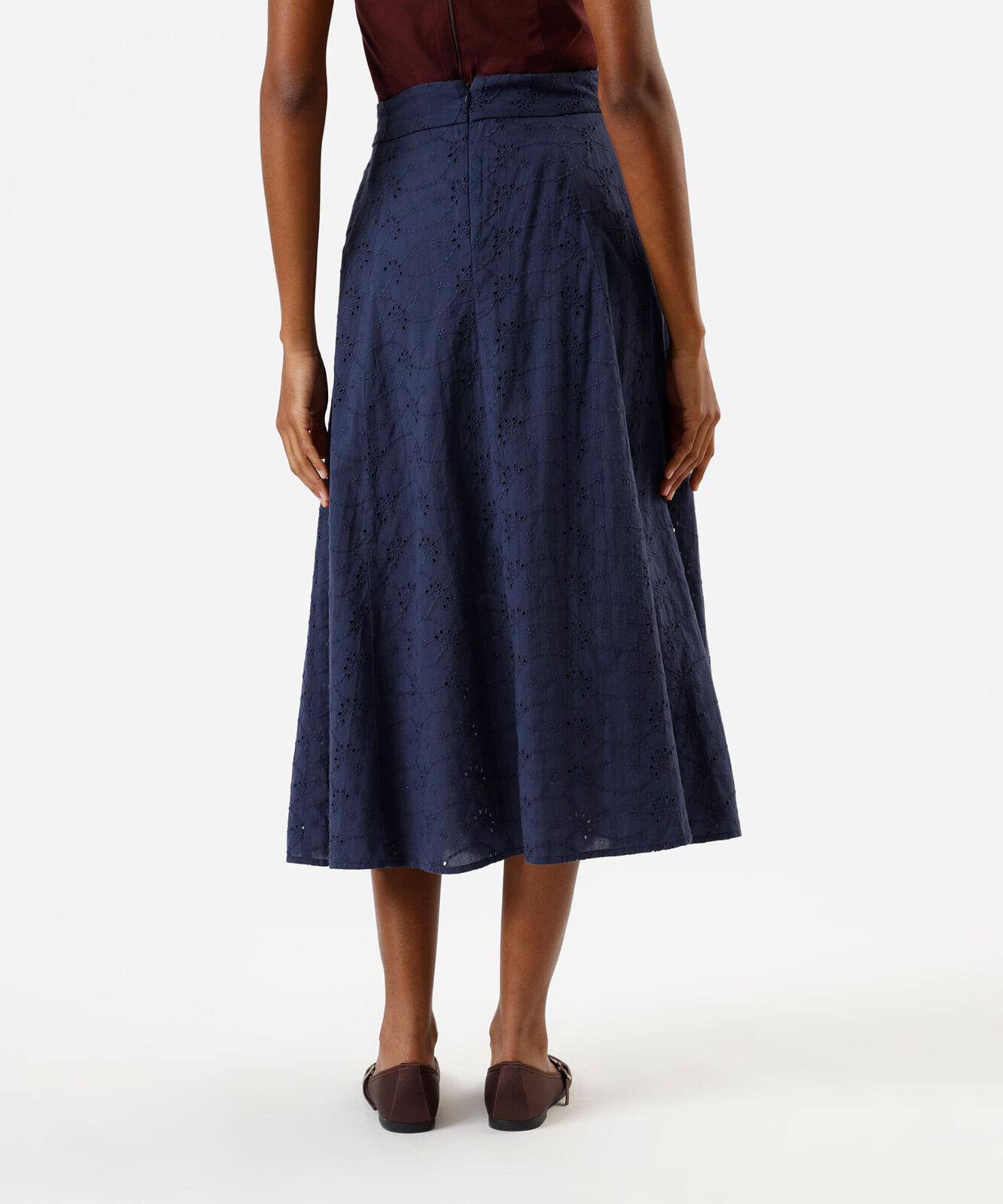 saia midi evasê feminina de laise azul