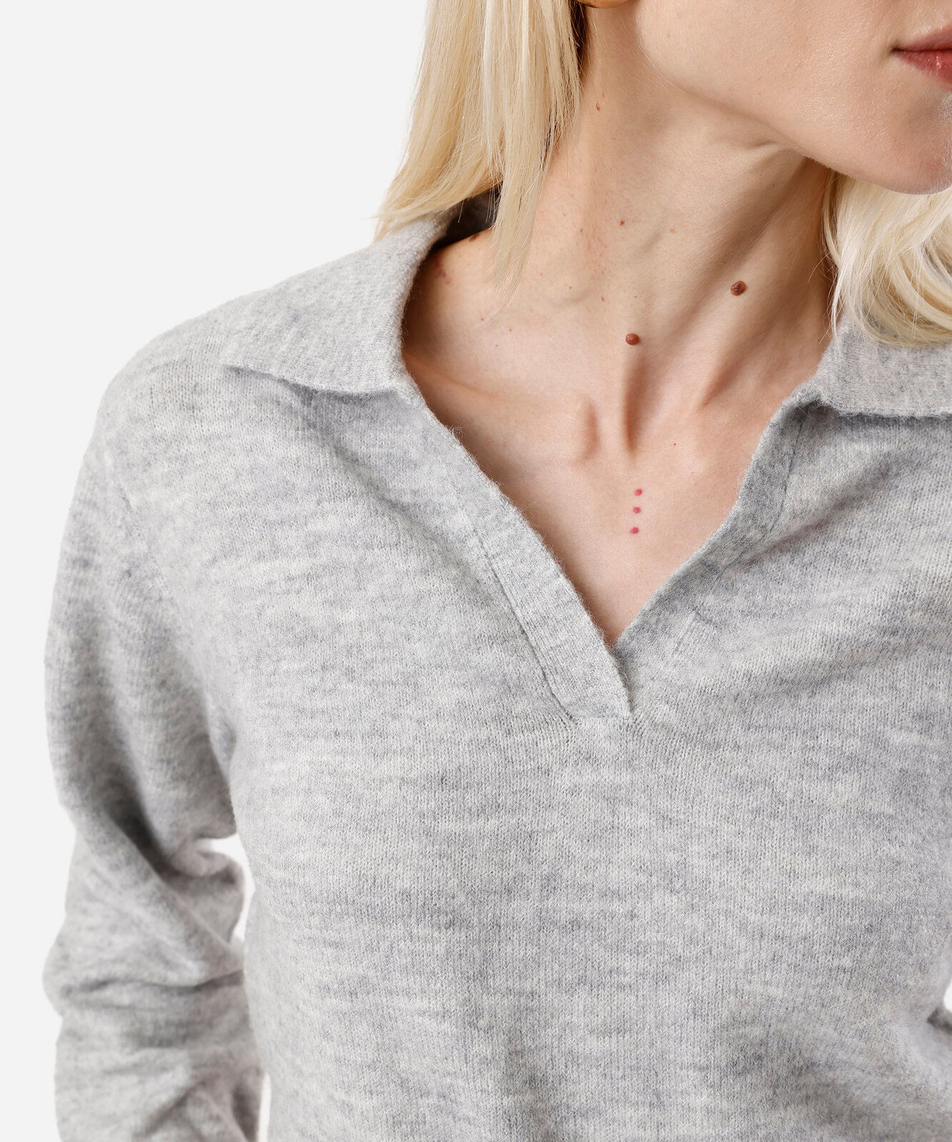 polo básica feminina de tricot manga longa cinza