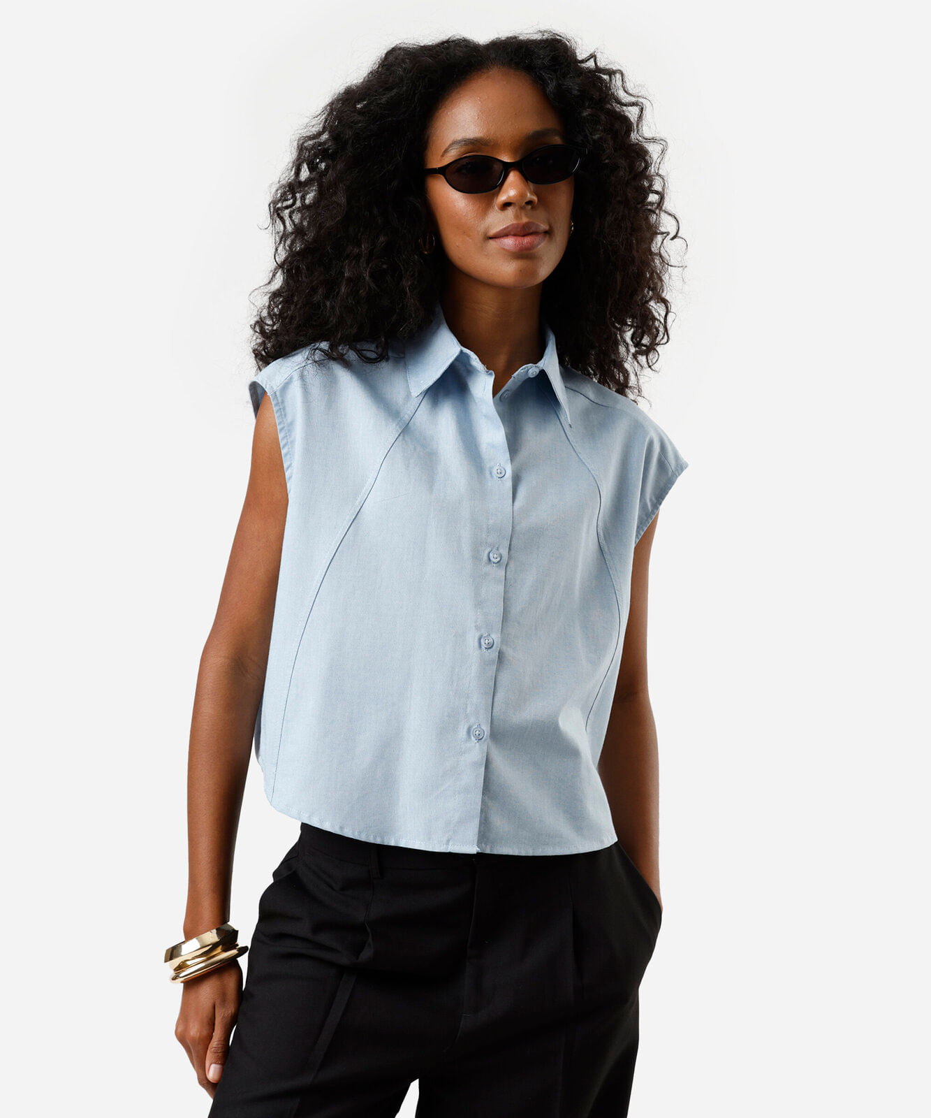 camisa feminina de algodão com recortes azul