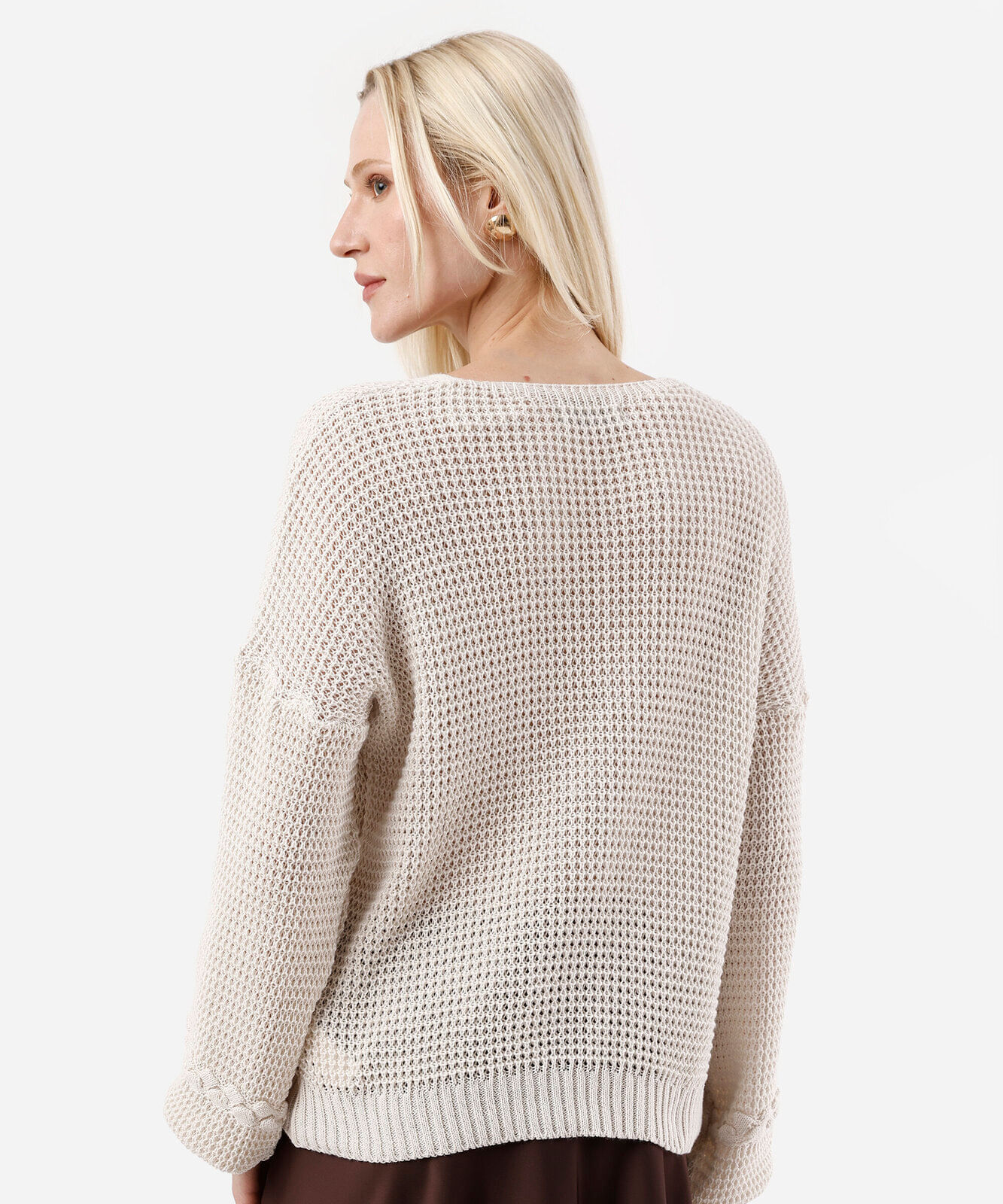 suéter feminino de tricot decote v texturizado bege