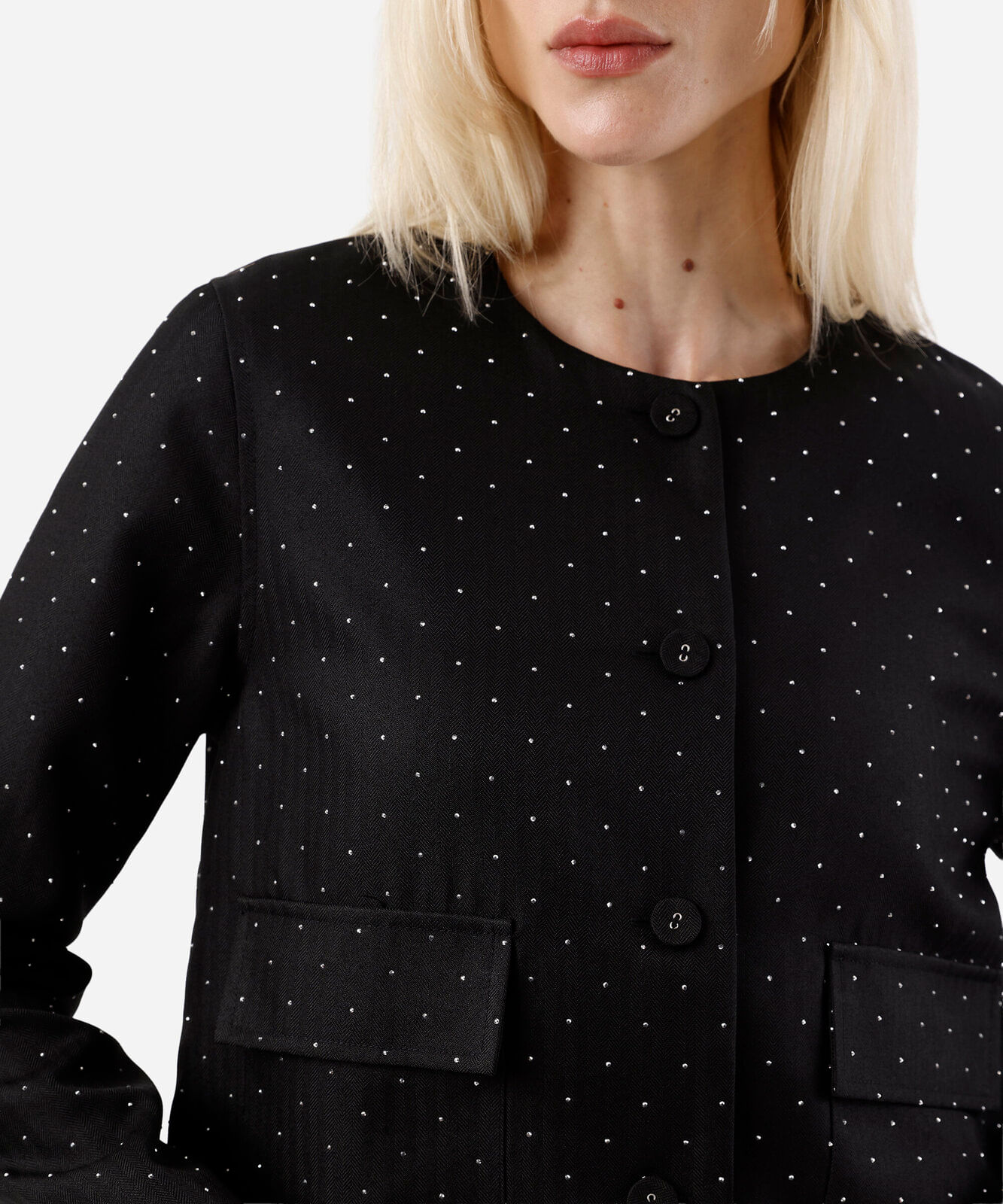 casaco feminino com brilhos e bolsos preto