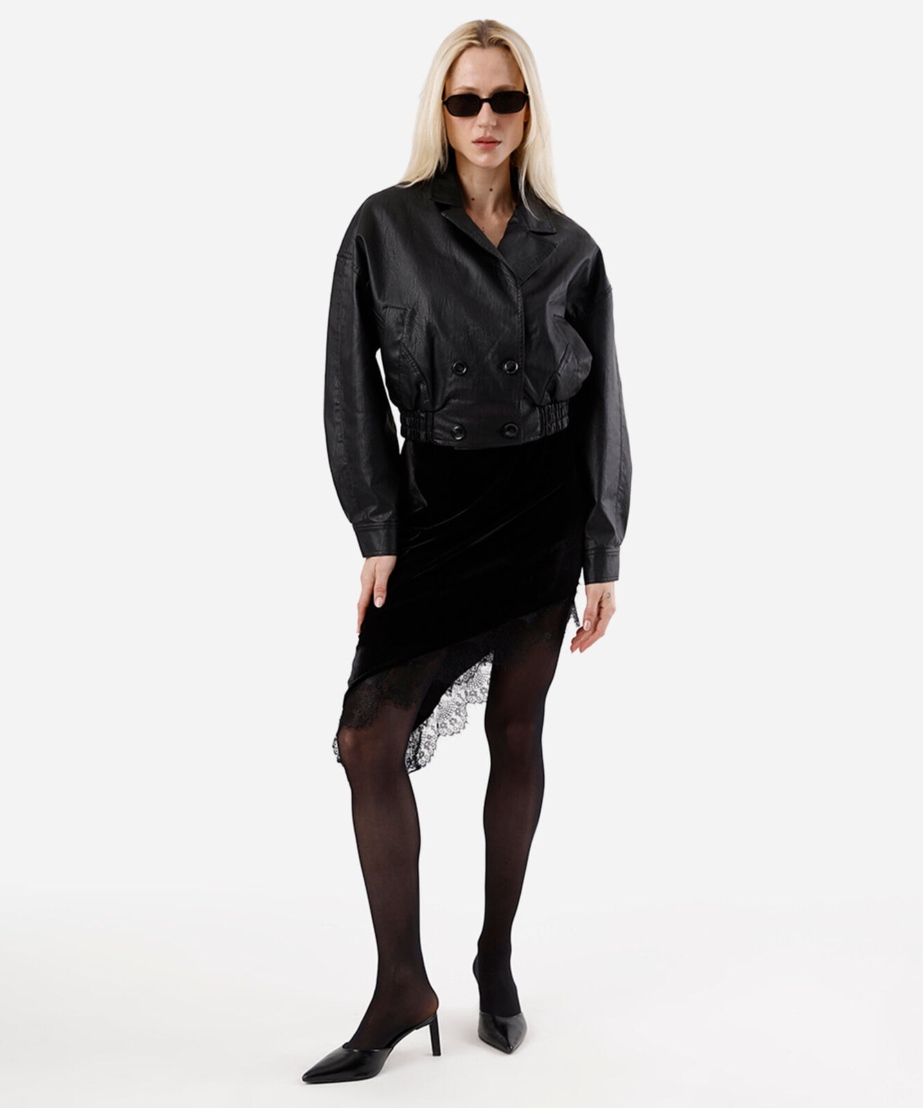 jaqueta bomber feminina de pu com bolsos cropped preta