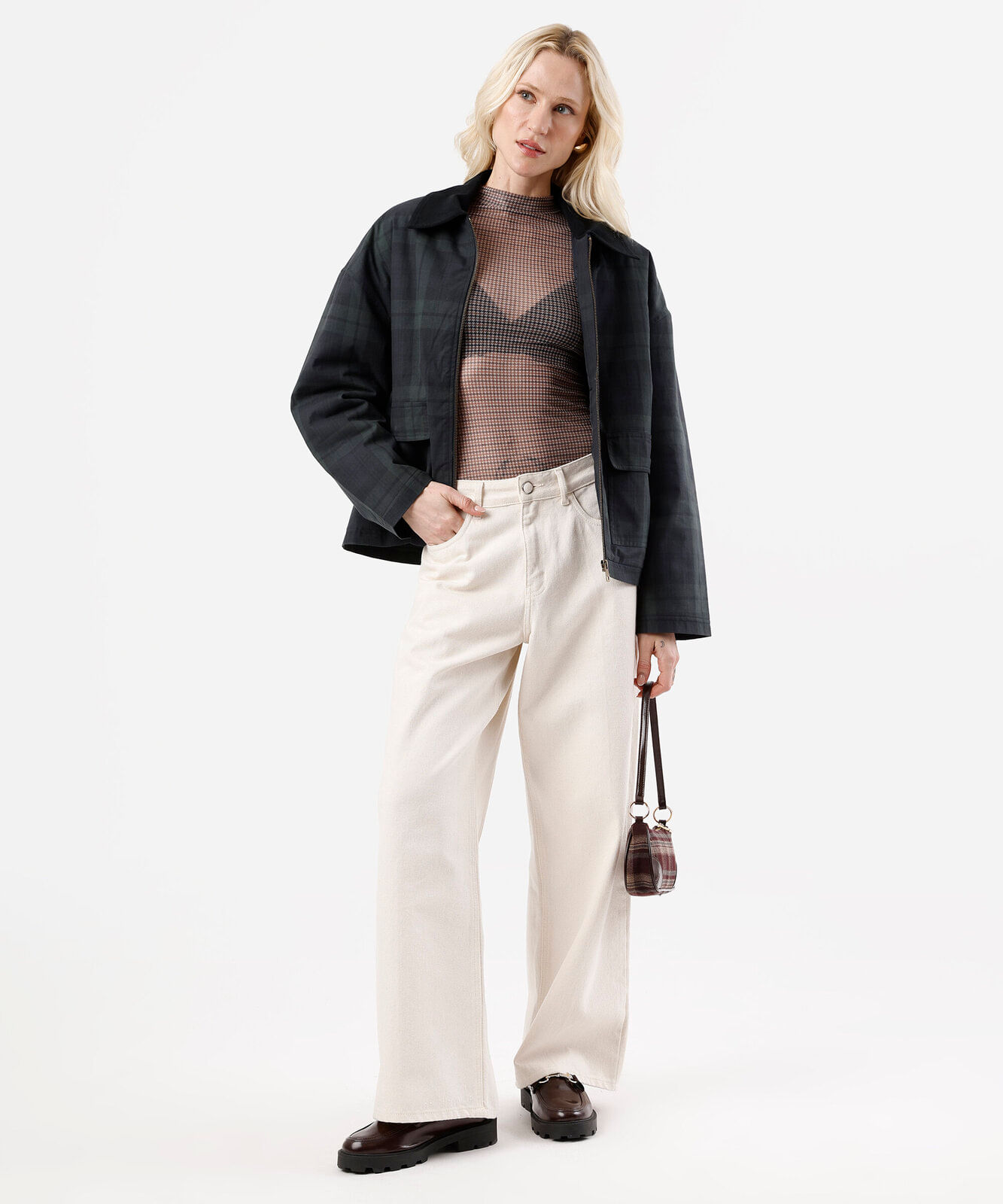 blusa feminina de tule gola alta manga longa pied de poule bege