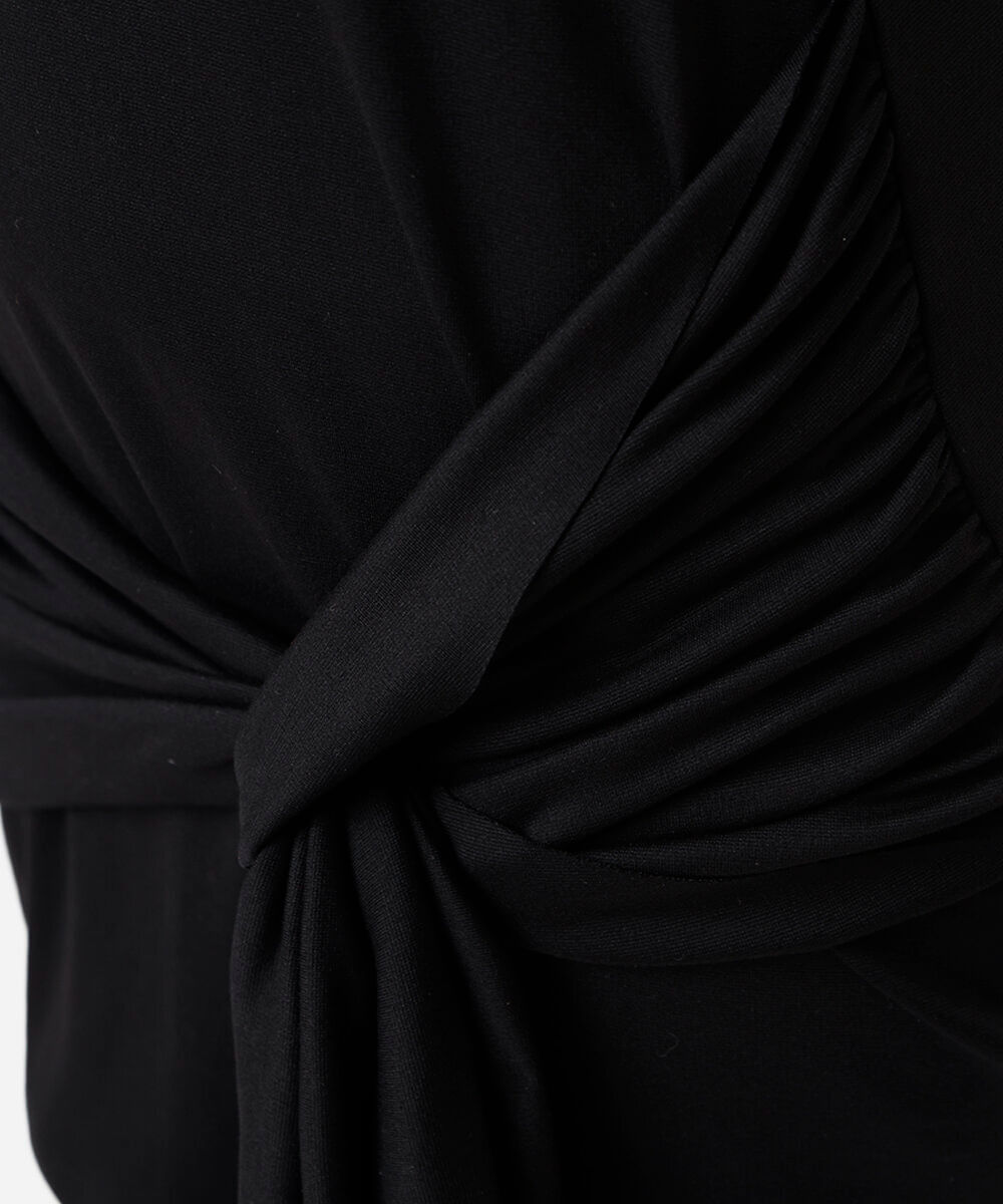 vestido curto feminino com ombreira franzido mindset plus size preto