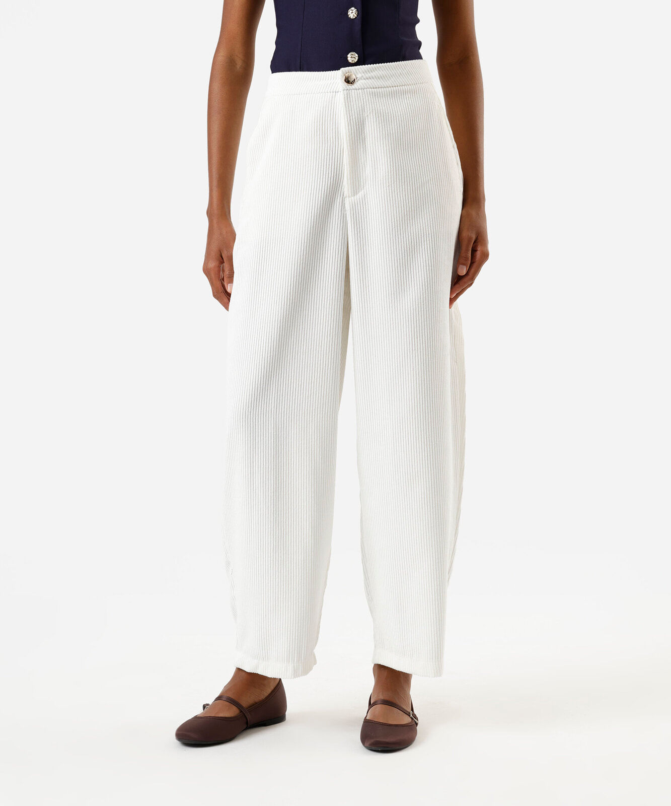 calça balloon feminina de veludo cotelê off white