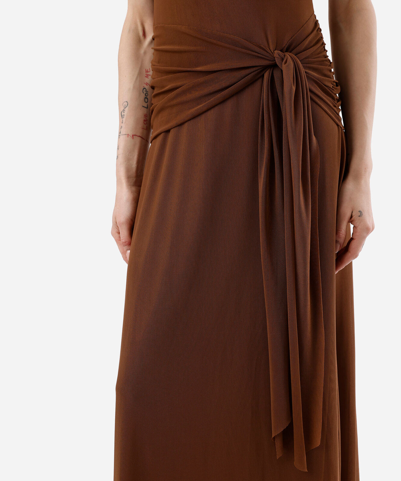 vestido longo feminino de tule com amarração marrom