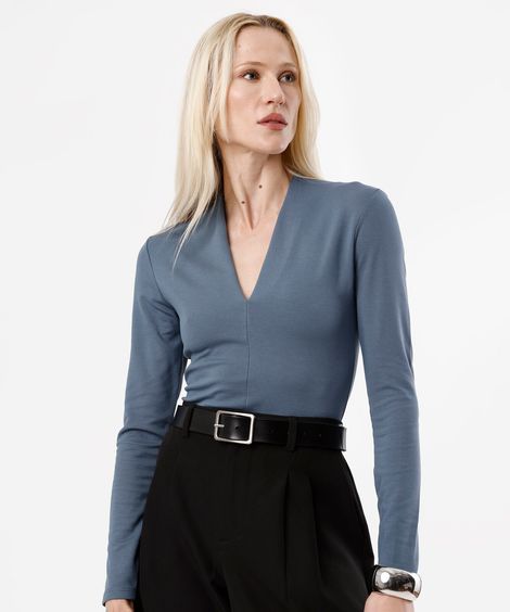 blusa feminina com viscose decote v manga longa azul