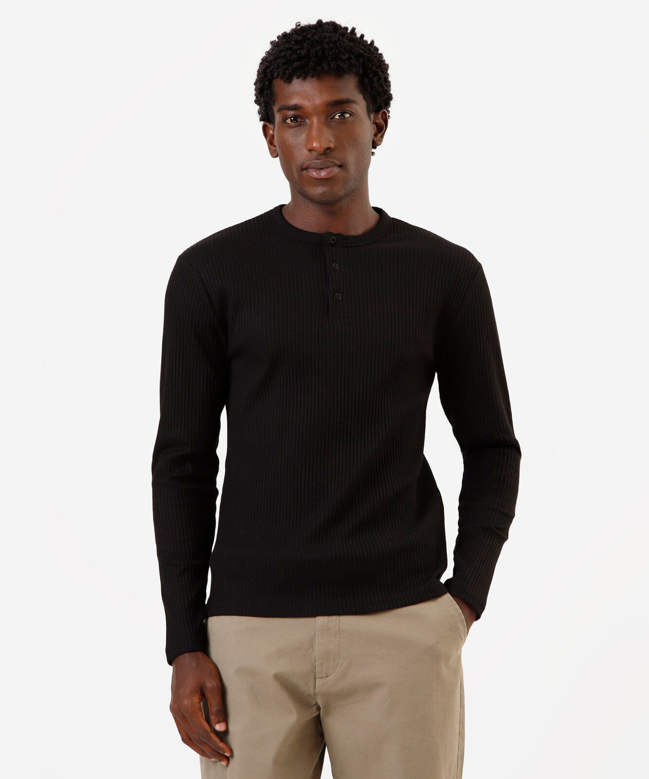 camiseta masculina canelada preta