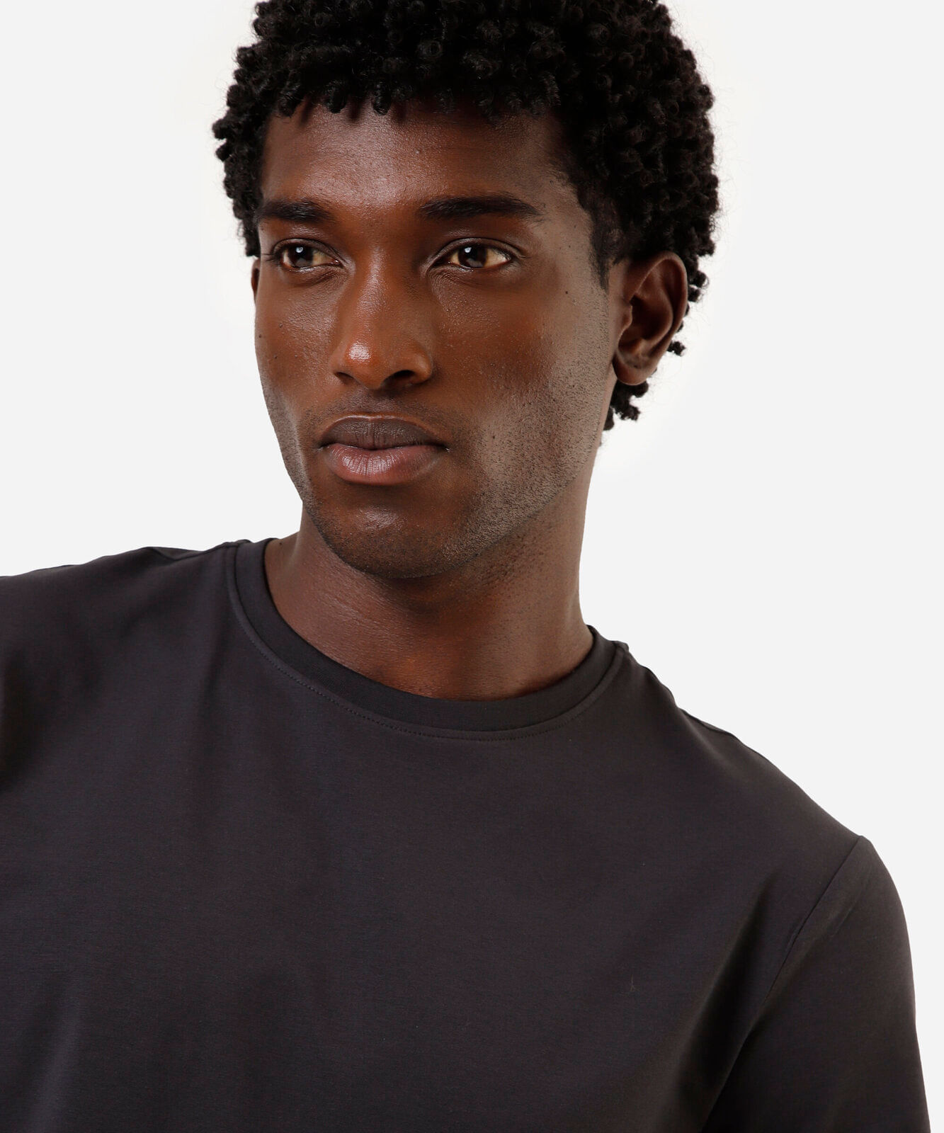 camiseta slim masculina de algodão cinza