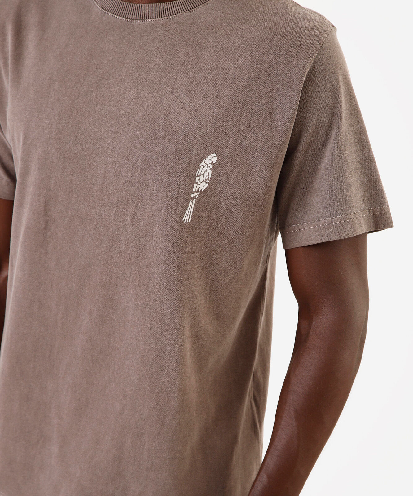 camiseta masculina de algodão brasilidades marrom