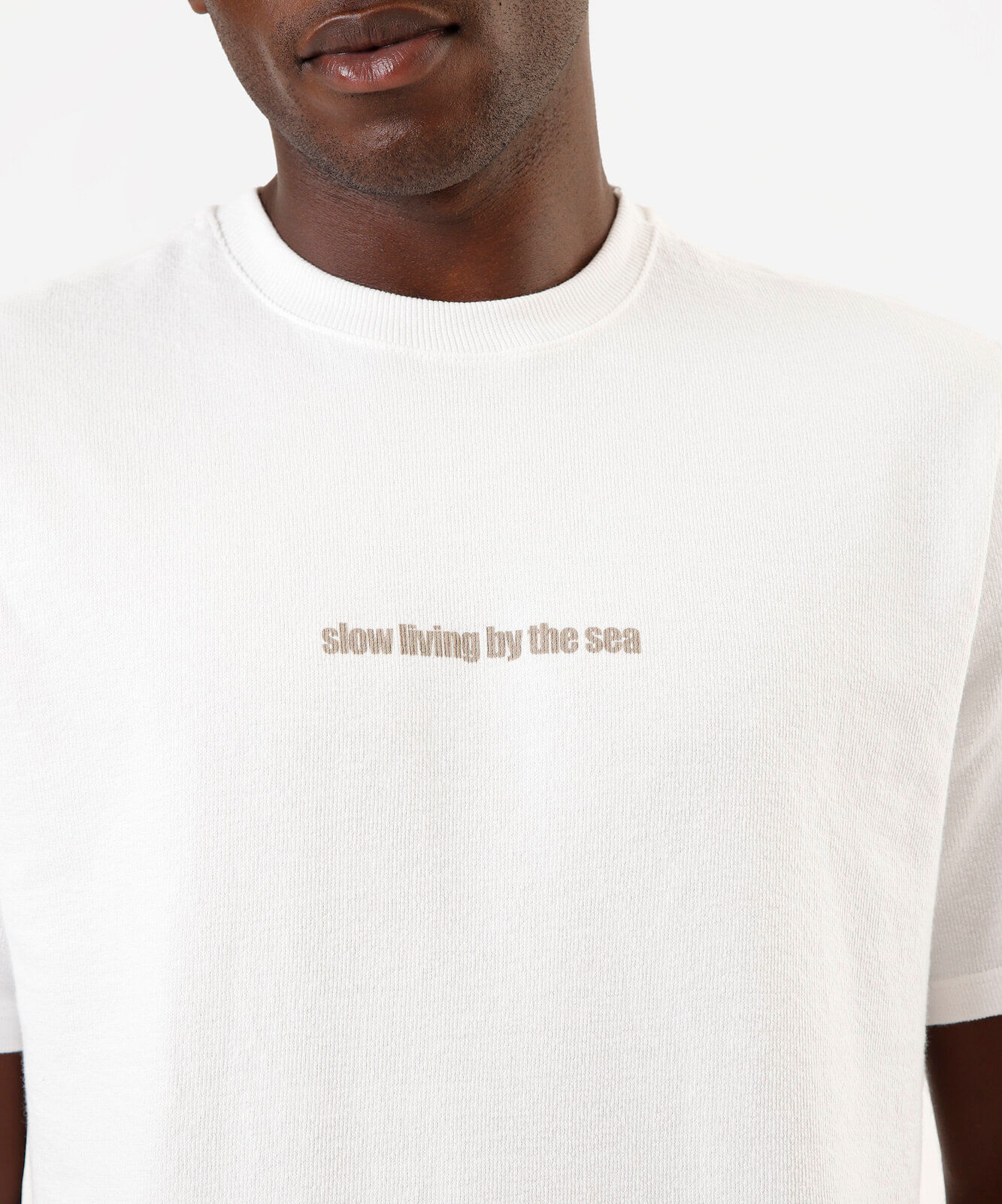 camiseta masculina de algodão texturizada estampada off white
