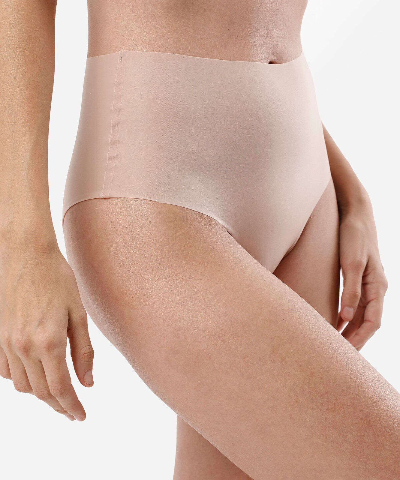 calcinha hot pant feminina com corte a fio bege