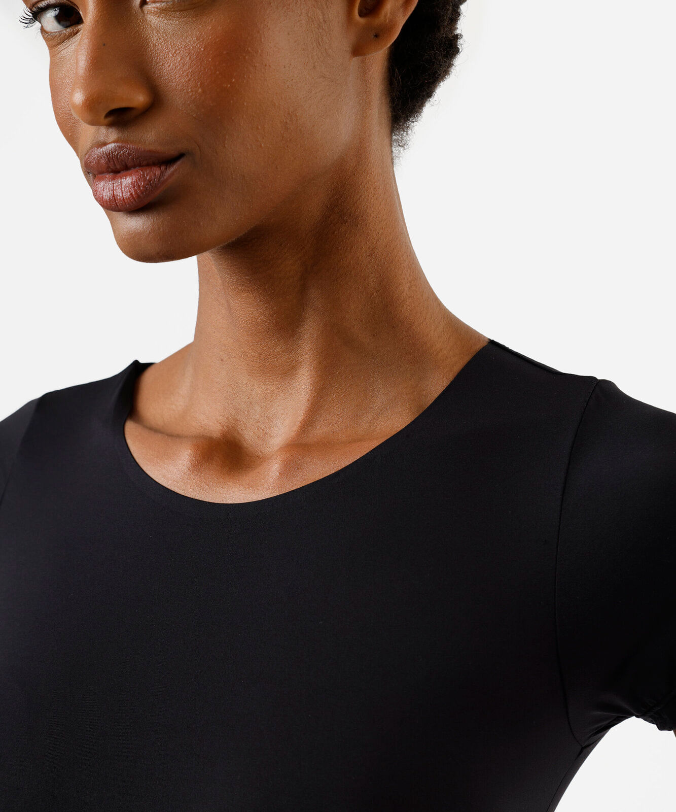 body feminino de poliamida manga curta preto