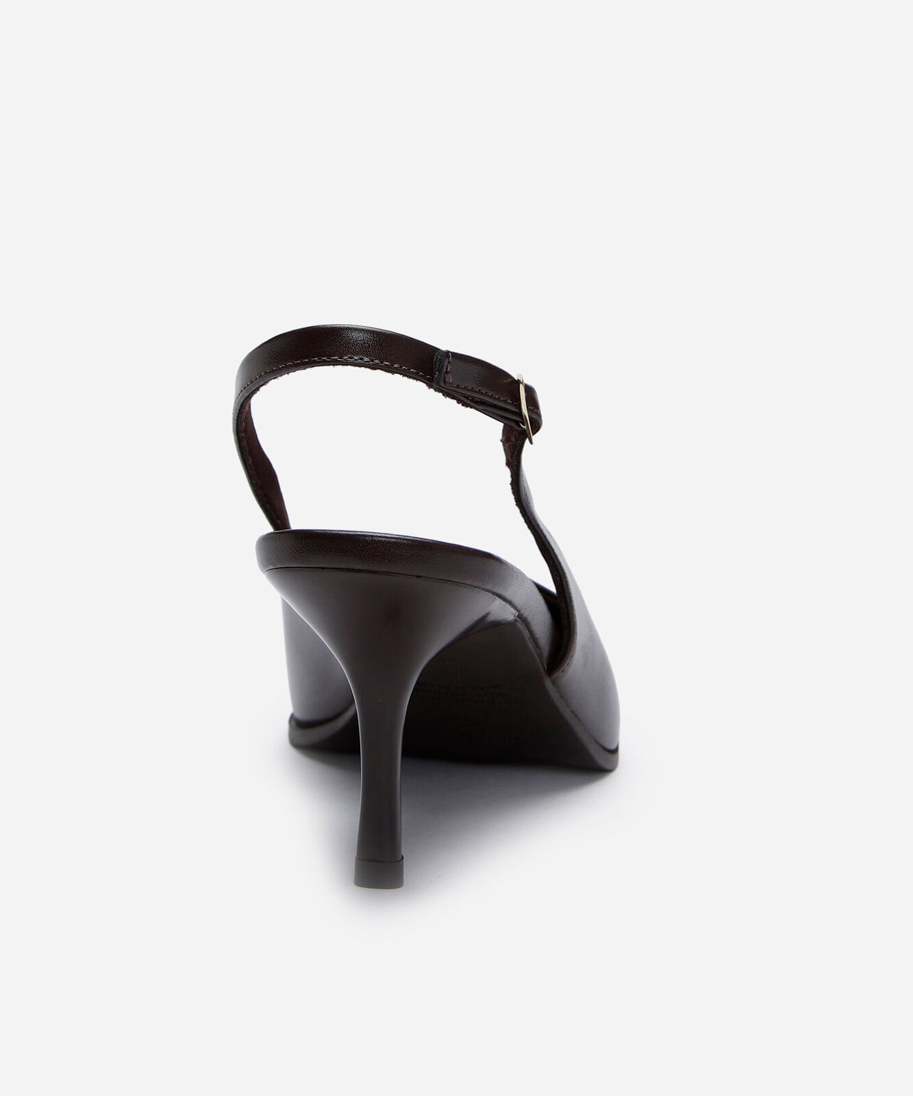scarpin slingback salto fino com fivela marrom