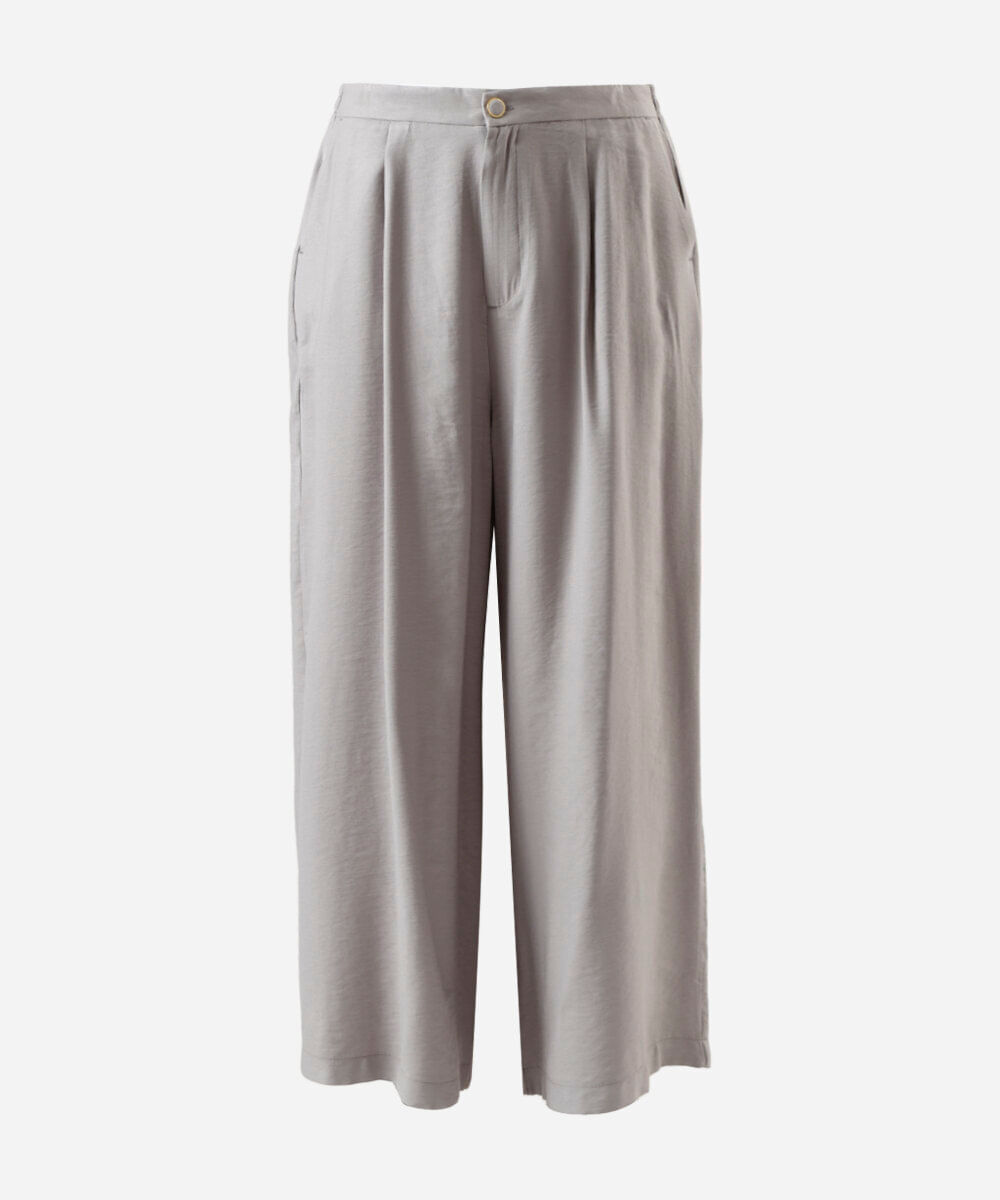 calça alfaiataria com prega e bolso plus size cinza