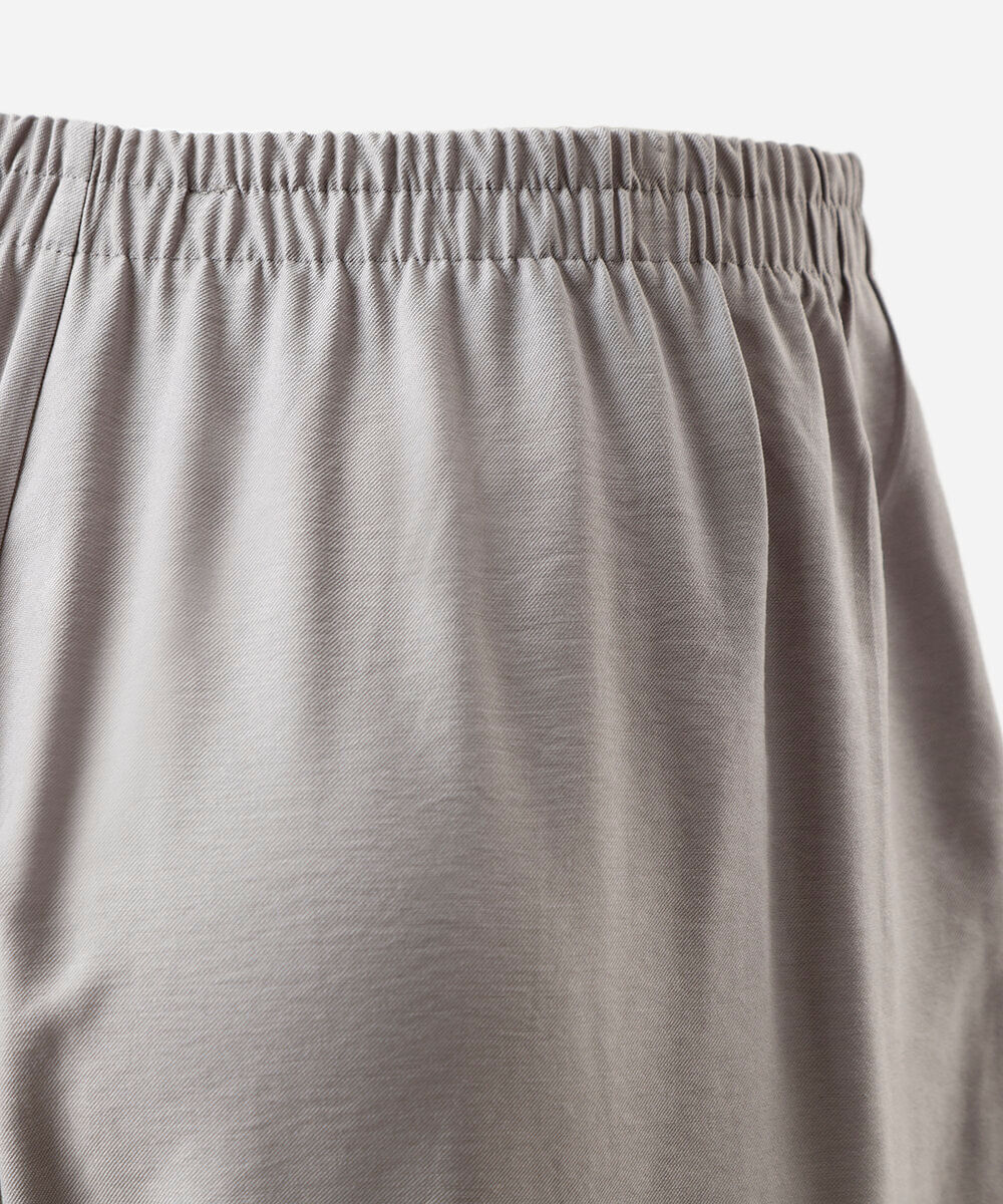 calça alfaiataria com prega e bolso plus size cinza